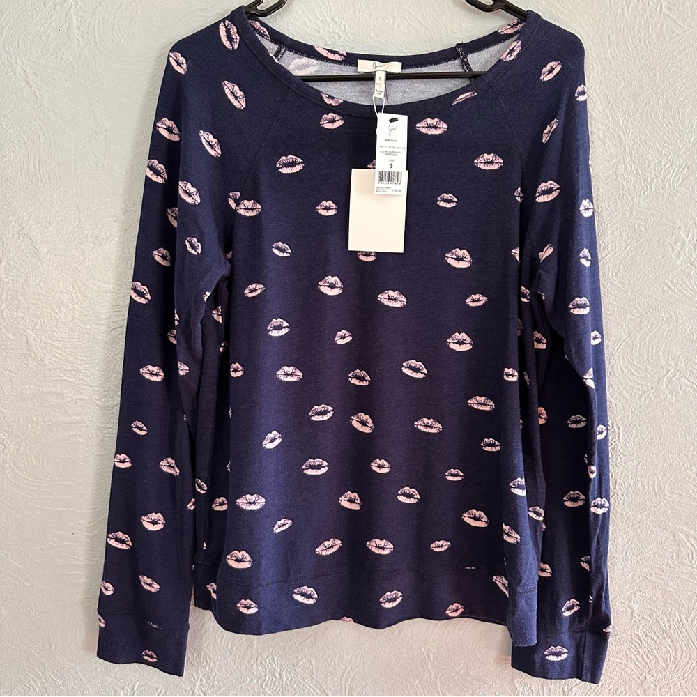 Joie Annora B Navy Lips Print Long Sleeve Top | Size Small | NWT - Picture 2 of 7